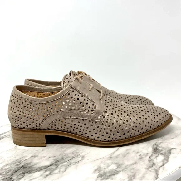Anthropologie + Gee WaWa Metallic Perforated Oxford Flats 41 Spain Classic Boho
